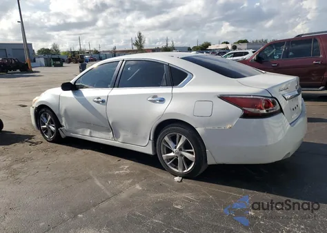 2014 Nissan Altima 2.5 из США, поврежденный, VIN 1N4AL3AP8EC163404